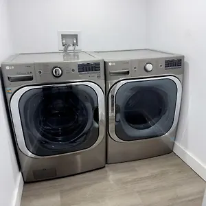  Apartment Chic 2 Bedr In Rosemont 12min Walk To Metro