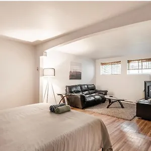  Apartment In Rosemont