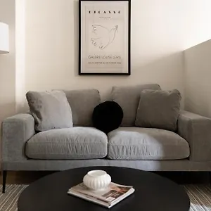 Apartment Maison Place Jacques-cartier By Luxury In Transit